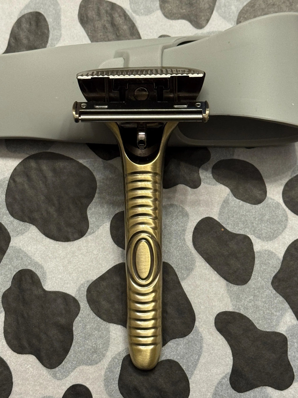The Chisel Plow™ – Dual Head Artist Club Razor